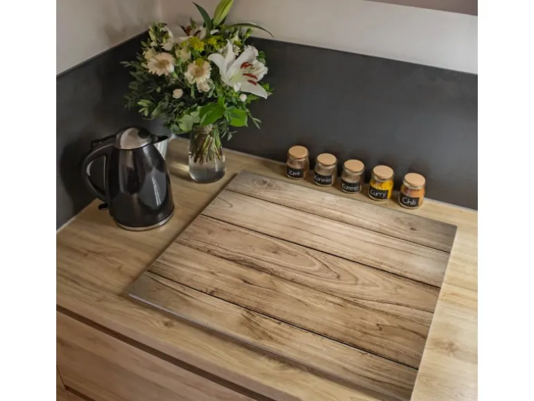 Banjado Herdabdeckplatte Glas 1 Teilig 60x52CM Schneidebrett Herdabdeckung Mit Motiv Holzplanken