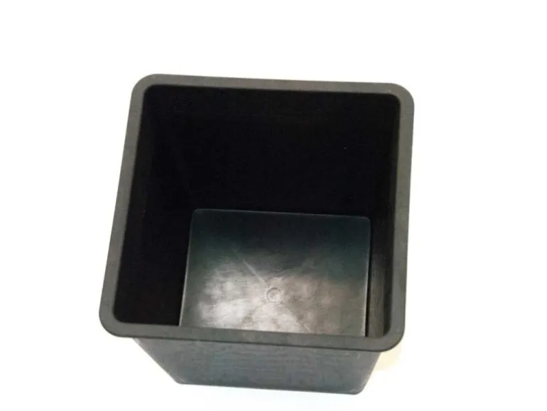 Elegant Einrichten Kunststoffeinsatz Quadratisch Konisch 42x42x38cm Schwarz