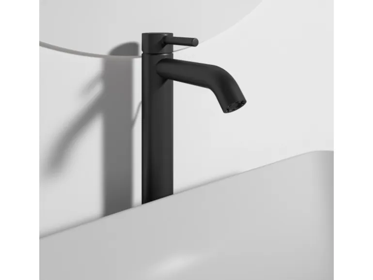 Ideal Standard Waschtischarmatur Ceraline Längerer Sockel + Ablaufgarnitur Black