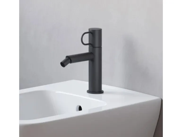 pianura Bidet-Einhebelmischer Stella 5L ohne Ablaufgarnitur in Schwarz Matt