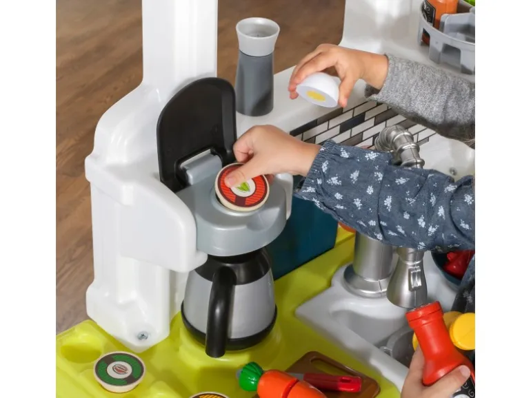 Step2 Spielküche Elegant Edge Kitchen