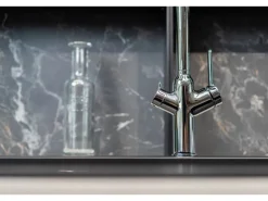 VIZIO 3 Wege Wasserhahn Küchenarmatur BOD mit 360° Schwenkbarem Auslauf Abnehmbare 2 Strahl Handbrause Verchromt   Schwarz