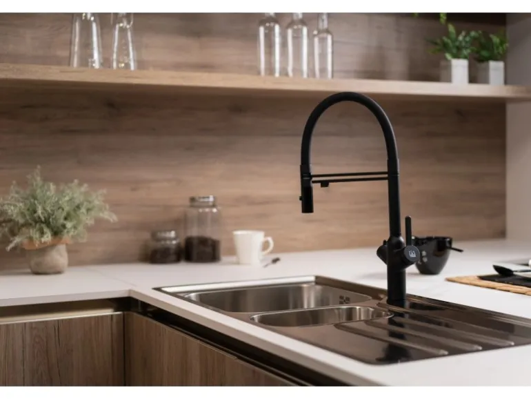 VIZIO 4 Wege Wasserhahn Küchenarmatur BOD mit 360° Schwenkbarem Auslauf Abnehmbare 2 Strahl Handbrause Schwarz Matt Weiß