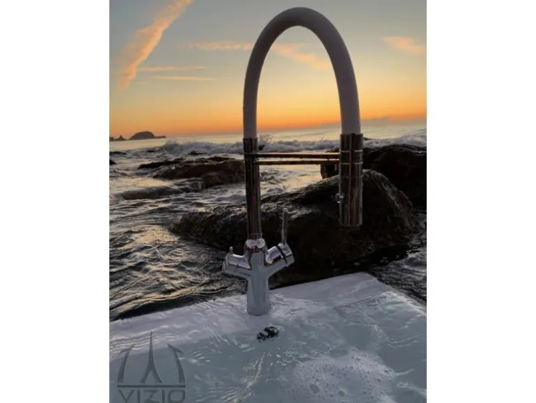 VIZIO 3 Wege Wasserhahn Küchenarmatur BOD mit 360° Schwenkbarem Auslauf Abnehmbare 2 Strahl Handbrause Verchromt