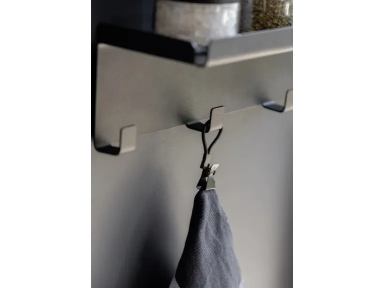 Wenko Klemm-Ösen Metall 1,7 cm x 5,3 cm x 1 cm Schwarz 4 Stück