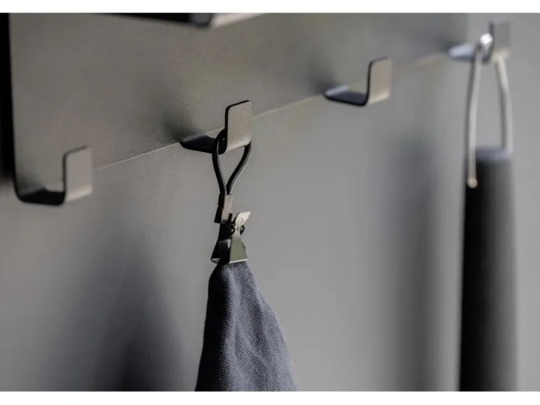 Wenko Klemm-Ösen Metall 1,7 cm x 5,3 cm x 1 cm Schwarz 4 Stück